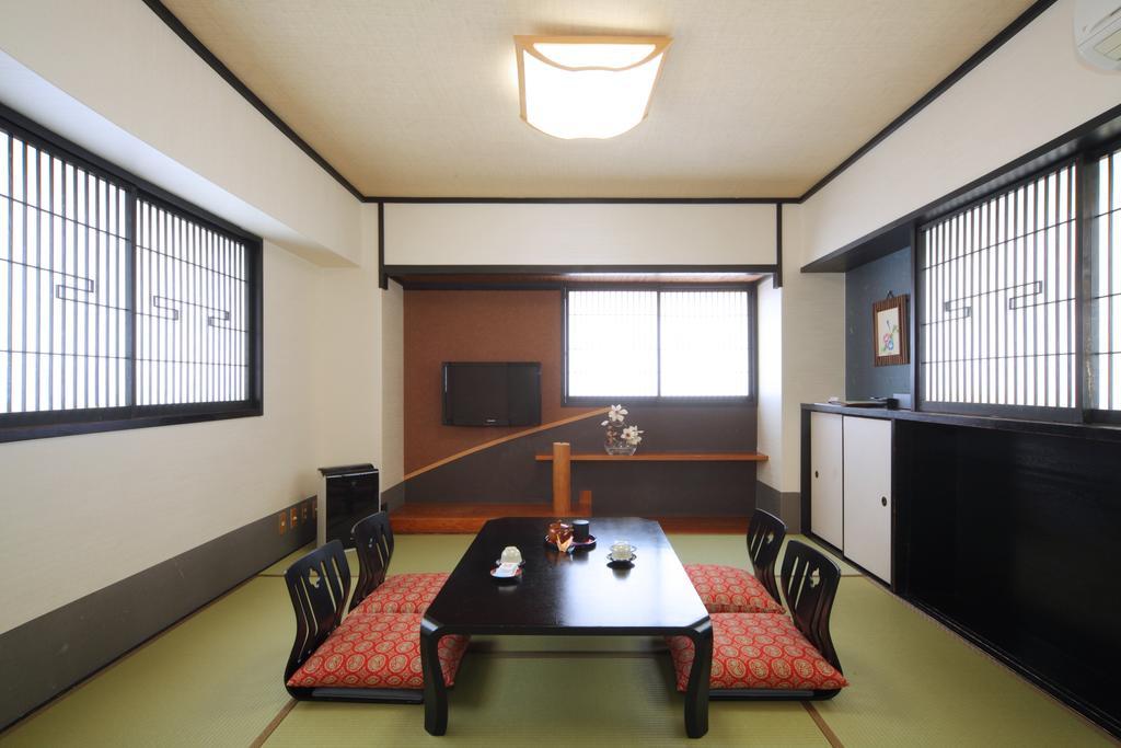 Hotel Chatelet Inn Kyoto Exterior photo