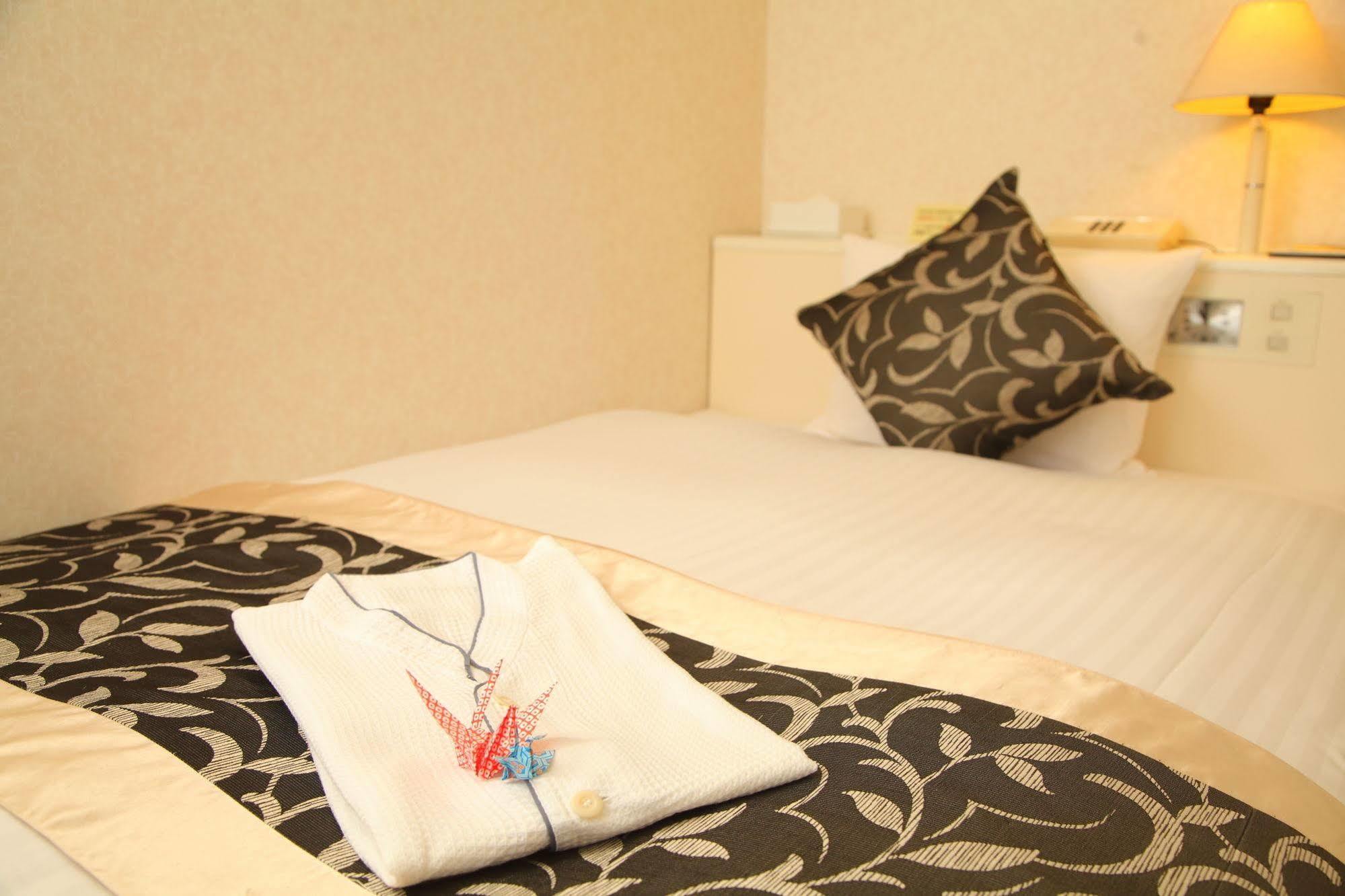 Hotel Chatelet Inn Kyoto Exterior photo