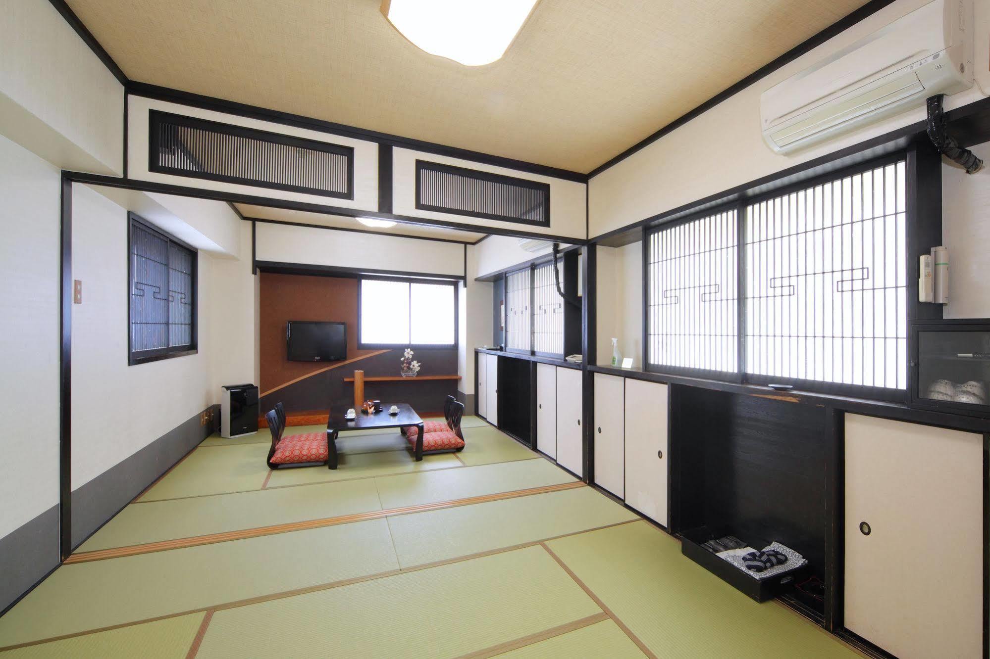 Hotel Chatelet Inn Kyoto Exterior photo